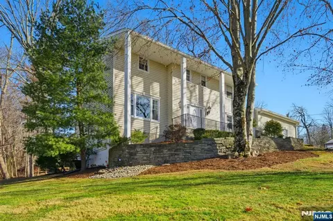 119 Herrick Rd, Wayne, NJ 07470