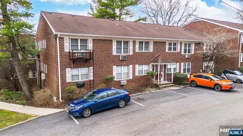 100 Pierson Miller #E-9, Pompton Lakes, NJ 07442