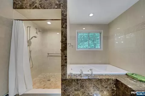 Bath - 5 Pelican Ct, Paramus, NJ 07652 photo 2 of 3