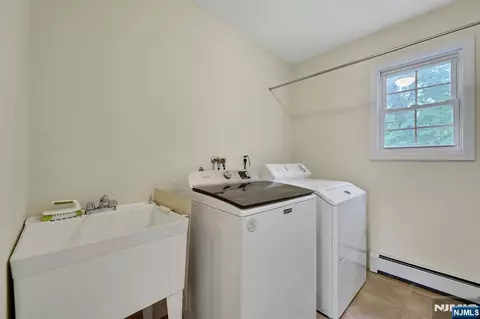 Other - 5 Pelican Ct, Paramus, NJ 07652 photo 3 of 5