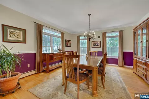 Dining - 5 Pelican Ct, Paramus, NJ 07652 photo 1 of 1