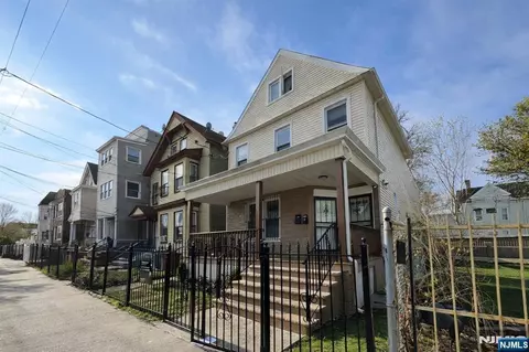 314 W 7th Ave, Newark, NJ 07107
