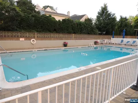 Exterior - 125 Prospect Ave #5B, Hackensack, NJ 07601 photo 2 of 3