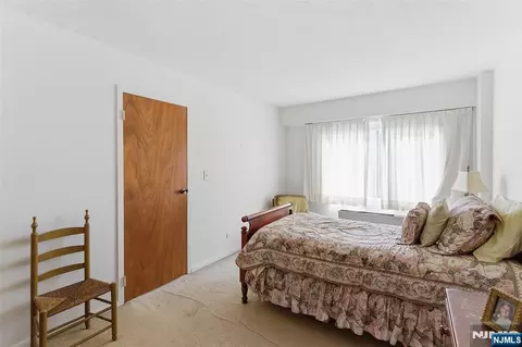 Bedroom - 125 Prospect Ave #5B, Hackensack, NJ 07601 photo 4 of 5