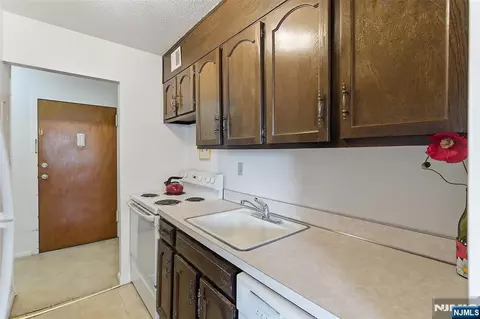 Kitchen - 125 Prospect Ave #5B, Hackensack, NJ 07601 photo 1 of 3