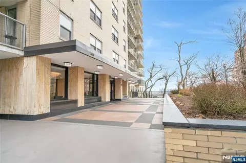 6600 Jfk Blvd E #17 N, West New York, NJ 07093