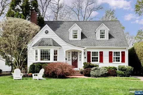 70 Ridge Rd, Glen Rock, NJ 07452