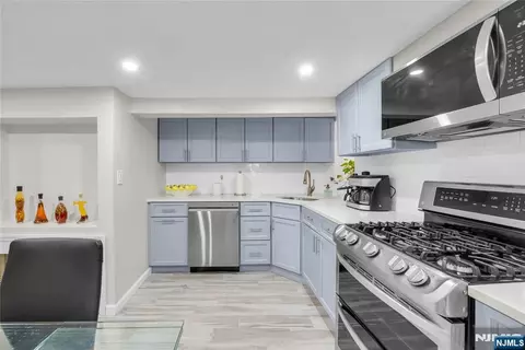 4319 Durham Ave, North Bergen, NJ 07047