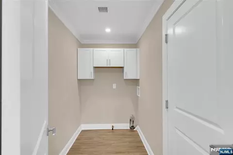 Entry Way - 3 Pembroke Ln, Berkeley, NJ 08757 photo 8 of 8