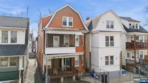 550 Norwood St, East Orange, NJ 07018