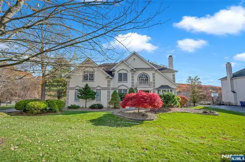 24 Vista Dr, Flanders, NJ 07836