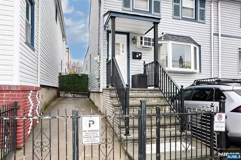 314 42nd St, Union City, NJ 07087
