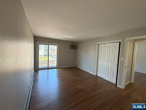 Living - 33 Henry Pl #B4, Hackensack, NJ 07601 photo 10 of 10