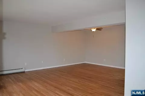 Living - 33 Henry Pl #B4, Hackensack, NJ 07601 photo 5 of 10