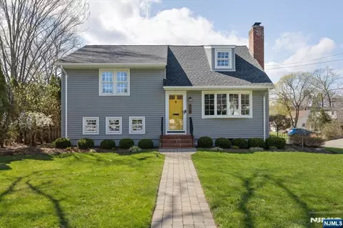 418 Fairfield Ave, Ridgewood, NJ 07450