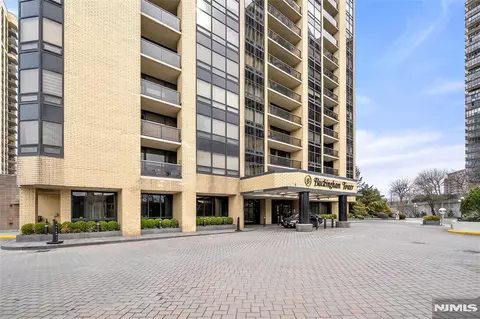 800 Palisade Ave #1205, Fort Lee, NJ 07024