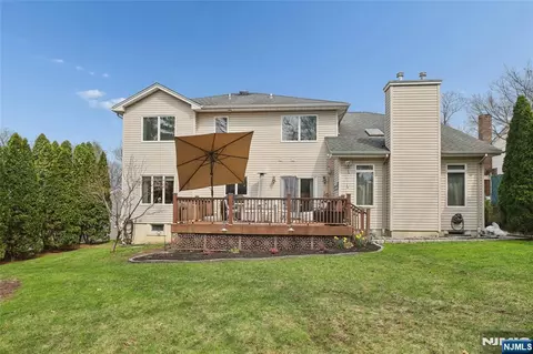 Exterior - 50 Hemlock Dr, Paramus, NJ 07652 photo 8 of 8