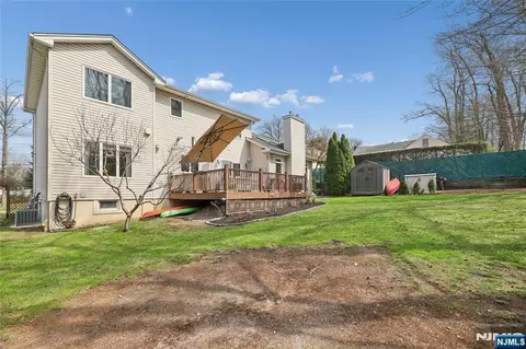 Exterior - 50 Hemlock Dr, Paramus, NJ 07652 photo 7 of 8