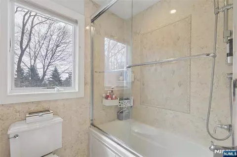 Bath - 50 Hemlock Dr, Paramus, NJ 07652 photo 4 of 6