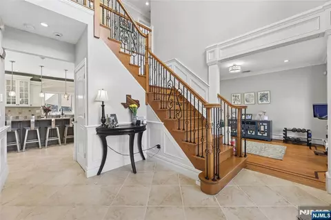 Entry Way - 50 Hemlock Dr, Paramus, NJ 07652 photo 2 of 5