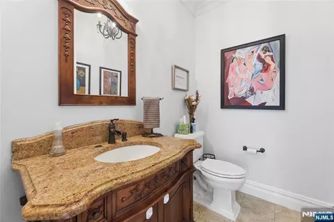 Bath - 50 Hemlock Dr, Paramus, NJ 07652 photo 1 of 6