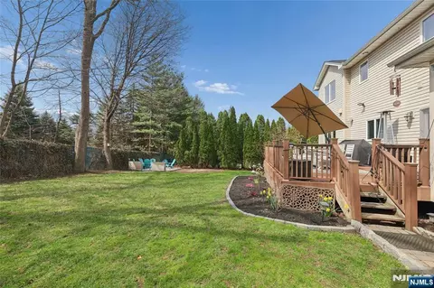 Exterior - 50 Hemlock Dr, Paramus, NJ 07652 photo 6 of 8