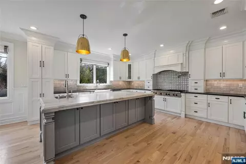 Kitchen - 41 Sunset Rd, Demarest, NJ 07627 photo 2 of 2