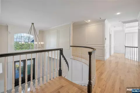 Entry Way - 41 Sunset Rd, Demarest, NJ 07627 photo 3 of 4