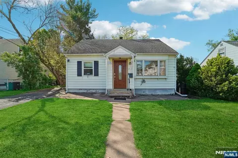 31-18 Norwood Dr, Fair Lawn, NJ 07410