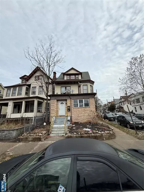 569 Broadway, Paterson, NJ 07514