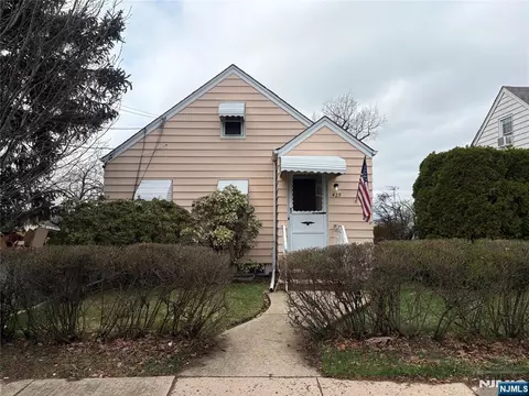 429 Macarthur Ave, Garfield, NJ 07026