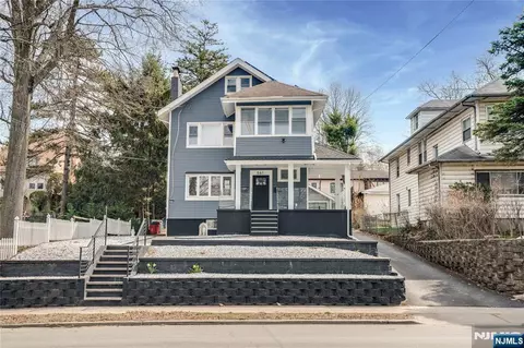561 Grand Ave, Leonia, NJ 07605