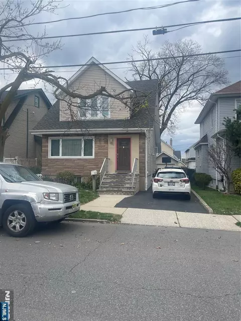 521 Olympia Ave, Cliffside Park, NJ 07010