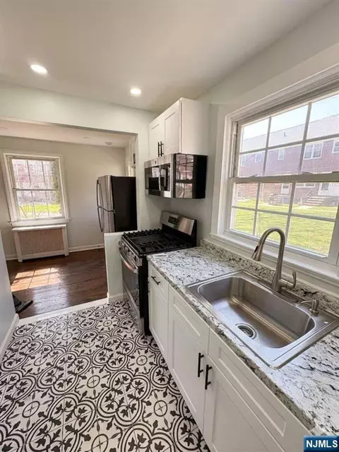 293 Elmwood Ave #A, Maplewood, NJ 07040