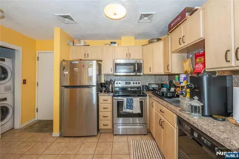 Kitchen - 75 Union St #5E, Hackensack, NJ 07601 photo 2 of 3
