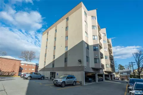 Exterior - 75 Union St #5E, Hackensack, NJ 07601 photo 2 of 2