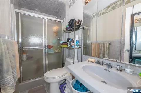 Bath - 75 Union St #5E, Hackensack, NJ 07601 photo 2 of 2
