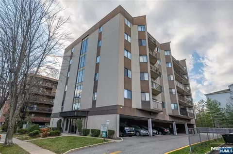 Exterior - 75 Union St #5E, Hackensack, NJ 07601 photo 1 of 2