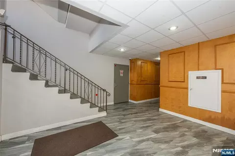 Entry Way - 75 Union St #5E, Hackensack, NJ 07601 photo 2 of 3