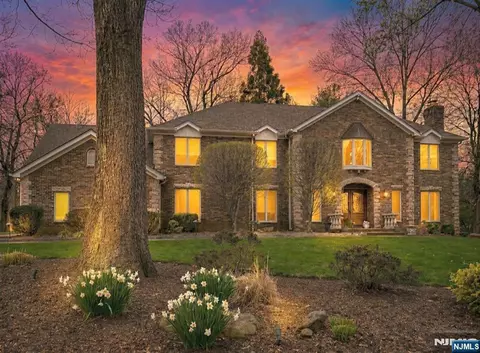 24 Country Club Way, Demarest, NJ 07627
