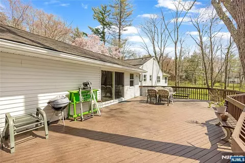 Exterior - 11 Sunset Rd, Demarest, NJ 07627 photo 4 of 12
