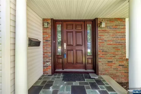 Entry Way - 11 Sunset Rd, Demarest, NJ 07627 photo 1 of 3