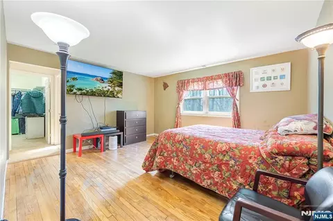 Bedroom - 11 Sunset Rd, Demarest, NJ 07627 photo 1 of 5