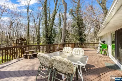 Exterior - 11 Sunset Rd, Demarest, NJ 07627 photo 5 of 12