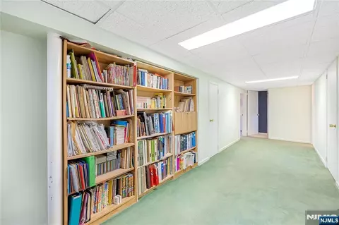 Entry Way - 11 Sunset Rd, Demarest, NJ 07627 photo 3 of 3