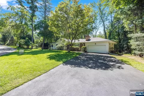 Exterior - 11 Sunset Rd, Demarest, NJ 07627 photo 2 of 13