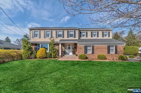 750 Martin Ave, Oradell, NJ 07649