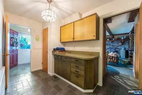 Entry Way - 156 Cedar Ave, Hackensack, NJ 07601 photo 2 of 2