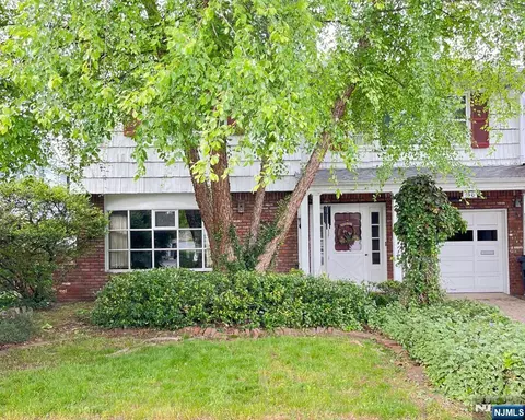 156 Cedar Ave, Hackensack, NJ 07601