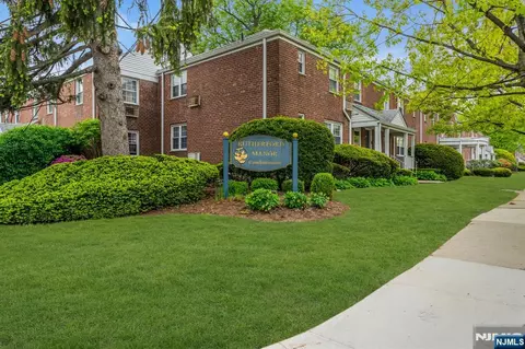 10 Clark Ct, Rutherford, NJ 07070
